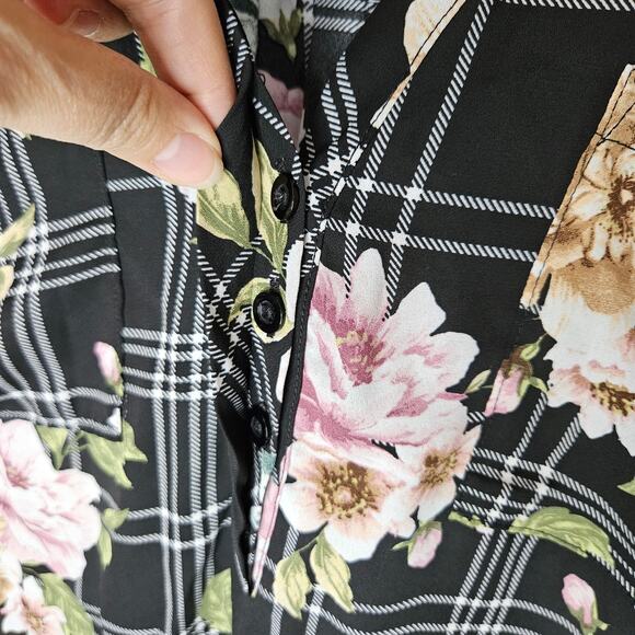 Torrid Harper Tank Top Plus Size 2 Size 18/20 Sleeveless Blouse Floral Plaid 2X - Picture 9 of 14